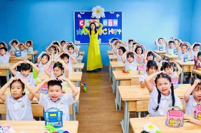 Kế toán chuyển sang giáo viên tiểu học có được bảo lưu hệ số lương?
