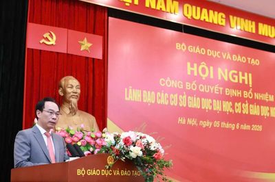Bộ GD&ĐT công bố loạt quyết định bổ nhiệm lãnh đạo cơ sở GD đại học, GD nghề nghiệp trực thuộc