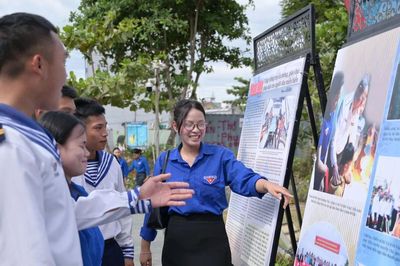 Bạn trẻ với tình yêu biển đảo Tổ quốc