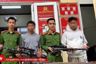 Vận động người dân tự nguyện giao nộp vũ khí