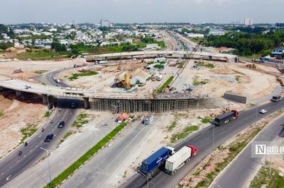 Cận cảnh nút giao thông đồ sộ trên tuyến Vành đai 3, Tp.HCM đang thành hình