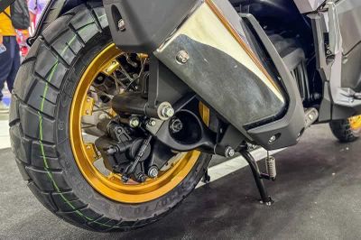 Xe tay ga 249cc, phanh ABS 2 kênh, TCS, màn hình TFT 7 inch, giá gần 90 triệu đồng