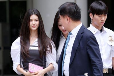 ADOR giảm yêu cầu bồi thường đối với Danielle và Min Hee Jin