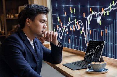 70% cổ phiếu đang mang định giá thời khủng hoảng, VN-Index liệu có đánh lừa nhà đầu tư?