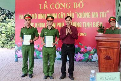Phum Cây Dầu đẩy lùi ma túy