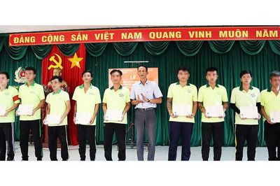 30 học viên tại Cơ sở cai nghiện ma túy số 2 được cấp chứng chỉ nghề
