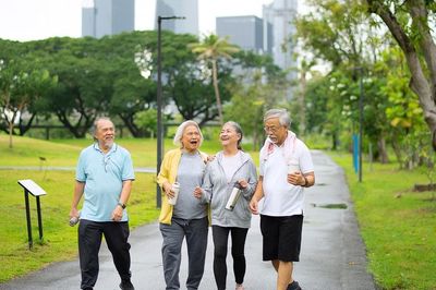 Người dân Singapore sống thọ hàng đầu thế giới