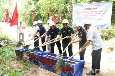 Khởi công cầu Hòa Bình, xã Kháng Chiến