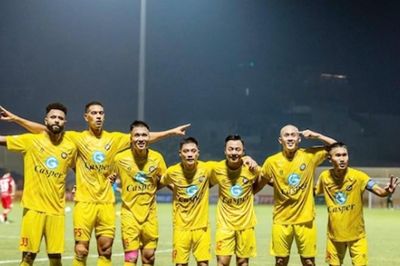 Thanh Hóa chính thức được cấp phép dự V-League; U19 Việt Nam thắng hủy diệt 5-0