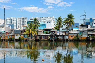 TP. Hồ Chí Minh: Đặt mục tiêu di dời 40.000 căn nhà ven kênh rạch