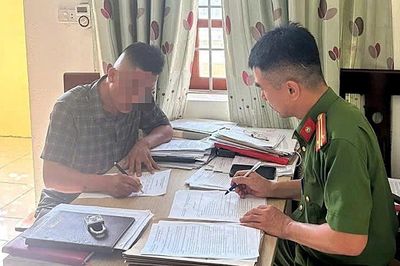 Chia sẻ thông tin sai sự thật trên Facebook, 2 người ở Nghệ An bị mời làm việc