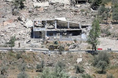 Hezbollah bác bỏ ngừng bắn, Israel tuyên bố duy trì hiện diện quân sự ở Lebanon