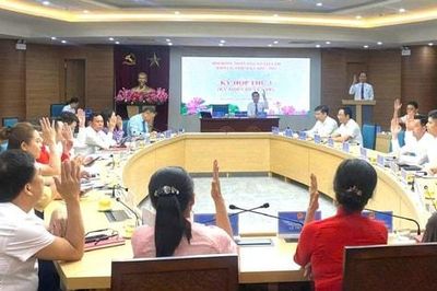 Đồng chí Phùng Thị Hoài Hương được bầu giữ chức Chủ tịch HĐND xã Gia Lâm