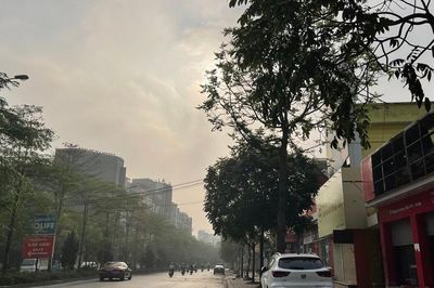 Hàng triệu người dân Hà Nội và miền Bắc ngán ngẩm điệp khúc thời tiết kéo dài