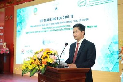 Thứ trưởng Vũ Mạnh Hà nêu 5 định hướng trọng tâm phát triển y học cổ truyền