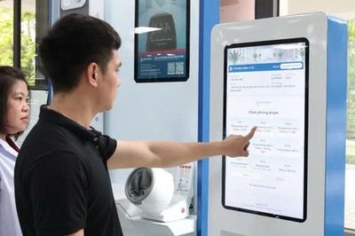 Bộ Y tế yêu cầu đẩy mạnh chuyển đổi số, nâng cao y đức và chất lượng khám chữa bệnh