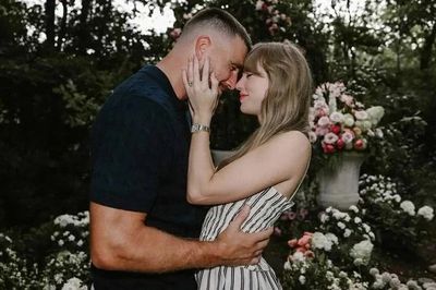 Taylor Swift tổ chức lễ cưới tại nhà thi đấu, hơn 1.000 khách mời tham dự?