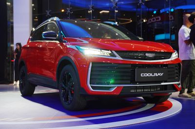 Giá từ 499 triệu đồng, Geely Coolray 2026 đã thay đổi thế nào?