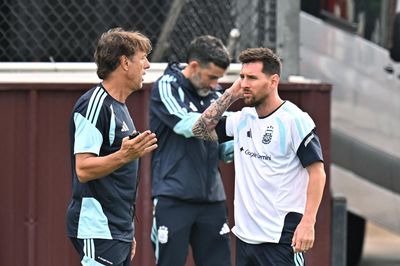 Hành trình chông gai của Argentina tại World Cup