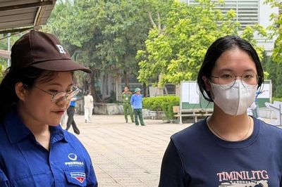 Chiếc điện thoại đặc biệt được hoạt động trong khu vực thi tốt nghiệp