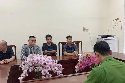Tạm giữ nhóm đối tượng liên quan vụ gây rối tại cửa hàng tạp hóa ở phường Trường Vinh