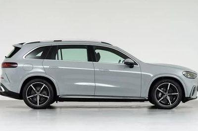 Mercedes-Benz GLC EV 2026 chốt giá gần 1,4 tỷ đồng