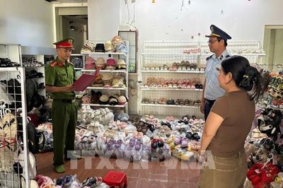 Khởi tố vụ án hình sự, khởi tố bị can về tội 'Xâm phạm quyền sở hữu công nghiệp'