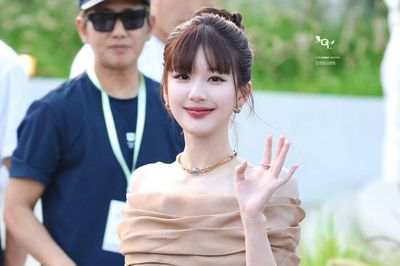 Triệu Lộ Tư được netizen nức nở khen ngợi với visual 'hack tuổi'