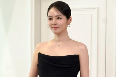Han Ga In tiết lộ bí quyết giảm mỡ bắp tay
