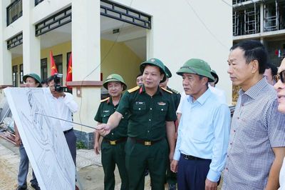Bí thư Tỉnh ủy Lê Đức Thái thăm, kiểm tra tại các xã Quan Sơn, Tam Lư, Tam Thanh
