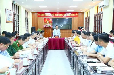 Bí thư Tỉnh ủy Lê Đức Thái: Từng cán bộ, đảng viên đảm bảo '6 rõ', sát thực tiễn, thiết thực phục vụ Nhân dân