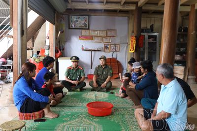 Giữ bình yên nơi bản làng