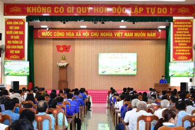 Phường An Khê ra quân hưởng ứng phong trào 'Toàn dân chung tay bảo vệ môi trường vì một Việt Nam xanh - sạch - đẹp'