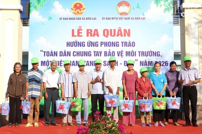 Phó Bí thư Thường trực Tỉnh ủy Hồ Xuân Trường dự lễ ra quân hưởng ứng phong trào toàn dân chung tay bảo vệ môi trường tại xã Diên Lạc