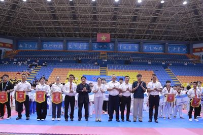 Gần 900 vận động viên tham dự Giải cúp liên đoàn Taekwondo tỉnh Phú Thọ mở rộng