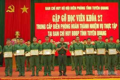 90 học viên Trường Cao đẳng Biên phòng hoàn thành thực tập tại các đồn Biên phòng
