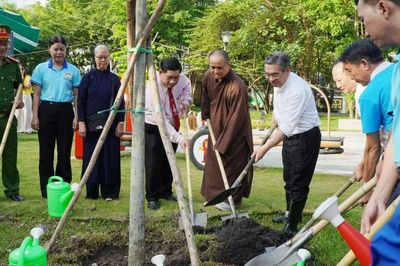 Lễ phát động chung tay vì môi trường xanh - sạch - đẹp tại phường Xuân Hòa