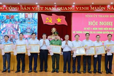 Chuyển mạnh sang 'phục vụ, kiến tạo phát triển'