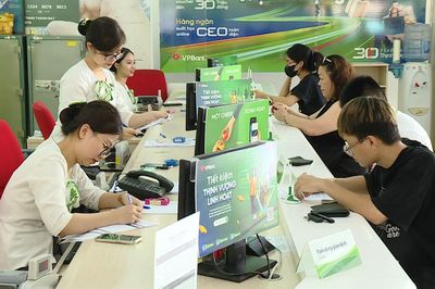 Ngân hàng đẩy mạnh chuyển đổi số, cá nhân hóa dịch vụ