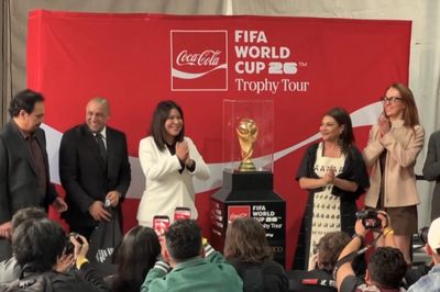 Cúp vàng World Cup tới Mexico City