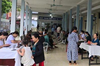 204 người cao tuổi được khám sức khỏe định kỳ