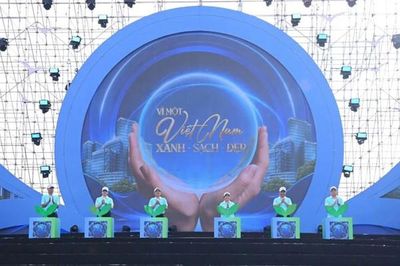 Chung tay bảo vệ môi trường, vì một Việt Nam xanh - sạch - đẹp
