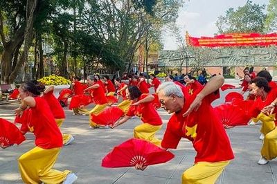 Người cao tuổi Thủ đô - 85 năm nêu gương sáng