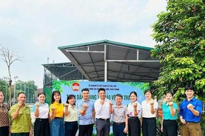 Thư Lâm lan tỏa hành động xanh, biến rác tái chế thành yêu thương