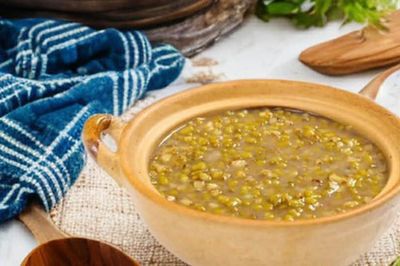 Thêm 2 nguyên liệu đặc biệt nấu cùng đậu xanh được món ăn tăng gấp đôi công dụng thanh nhiệt và giải nhiệt mùa hè!