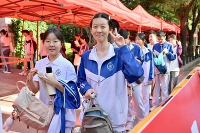 12,9 triệu học sinh Trung Quốc bước vào kỳ thi tuyển sinh đại học Gaokao