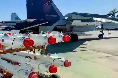 Nga cung cấp hơn 300 tên lửa cho Iran để trang bị cho tiêm kích Su-35