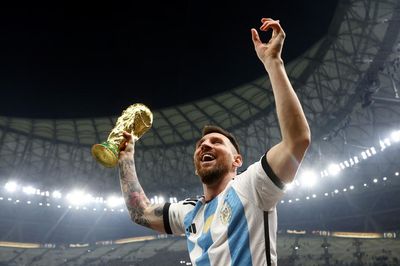 FIFA đã sai khi không để Messi đá trận khai mạc World Cup