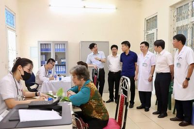 Thanh Hóa: Hơn 1.000 người dân được khám, sàng lọc tim mạch, thận và chuyển hóa
