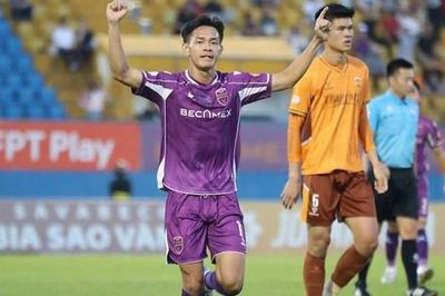 Becamex TP HCM (1-1) HAGL: Gia Bảo gỡ hòa cho đội khách